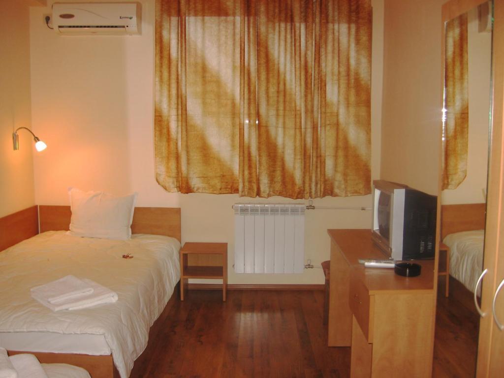 Hotel Queen Aydemir الغرفة الصورة